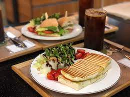 OperaBean Bakery and Coffee - Sinsa Branch