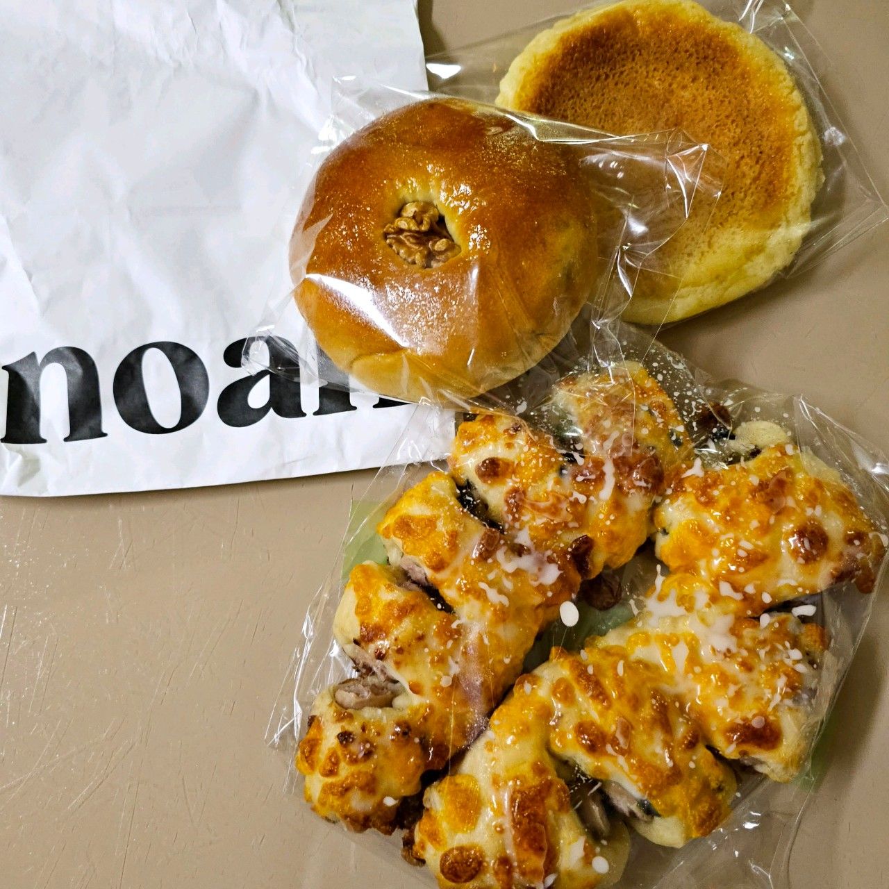 Noah Bakery Surprise Box 